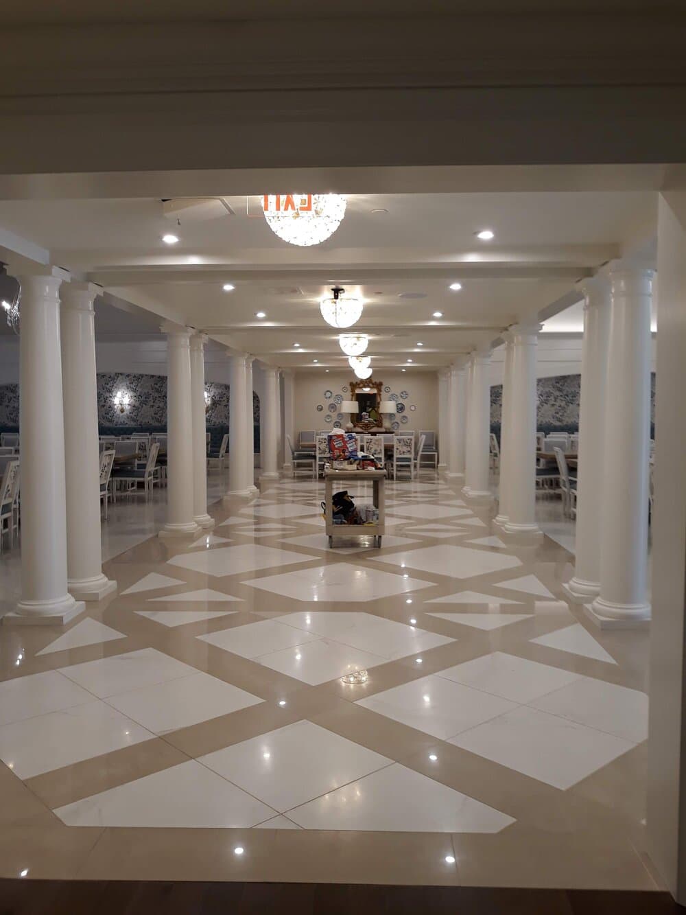 El Pintor / Masero Headshot